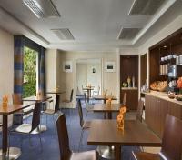 Apart'hotels Citadines La Défense - Dining